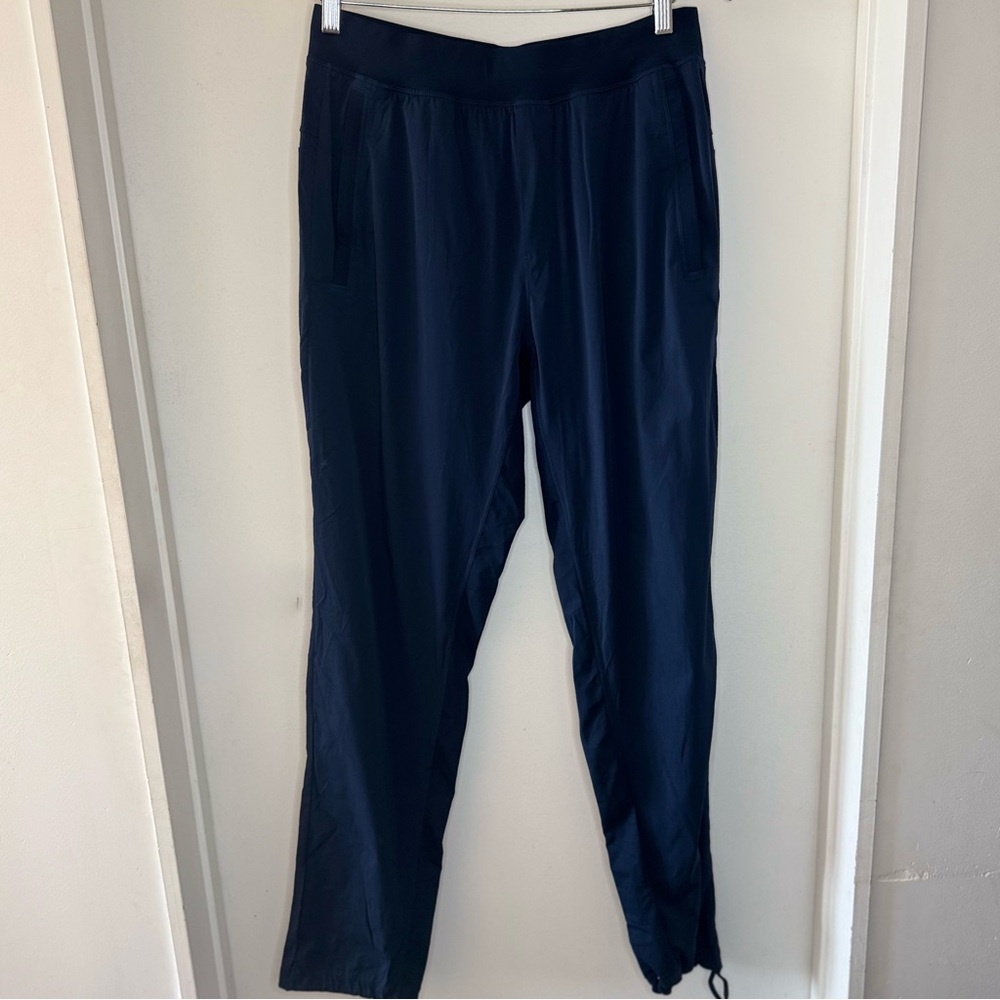 lululemon Men’s Flat Front Joggers Navy Blue Medium Activewear Pants